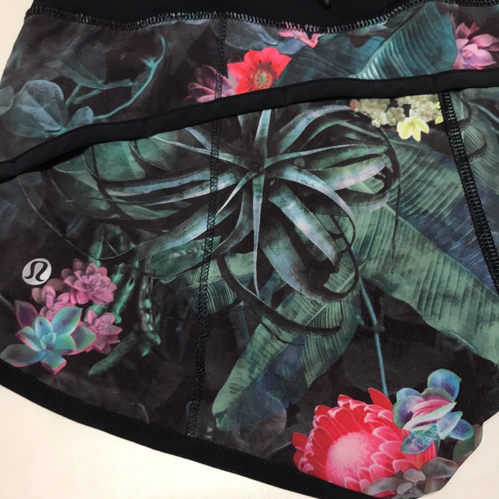 Lululemon Special design Speed short - Picture 6 of 8